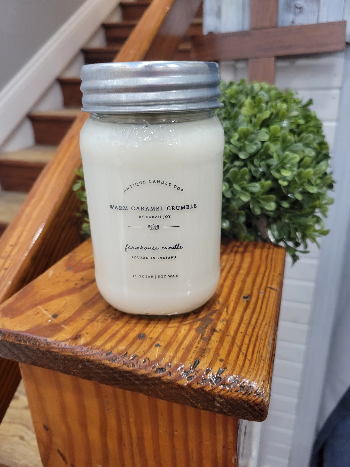 Farmhouse Candle Warm Caramel Crumble