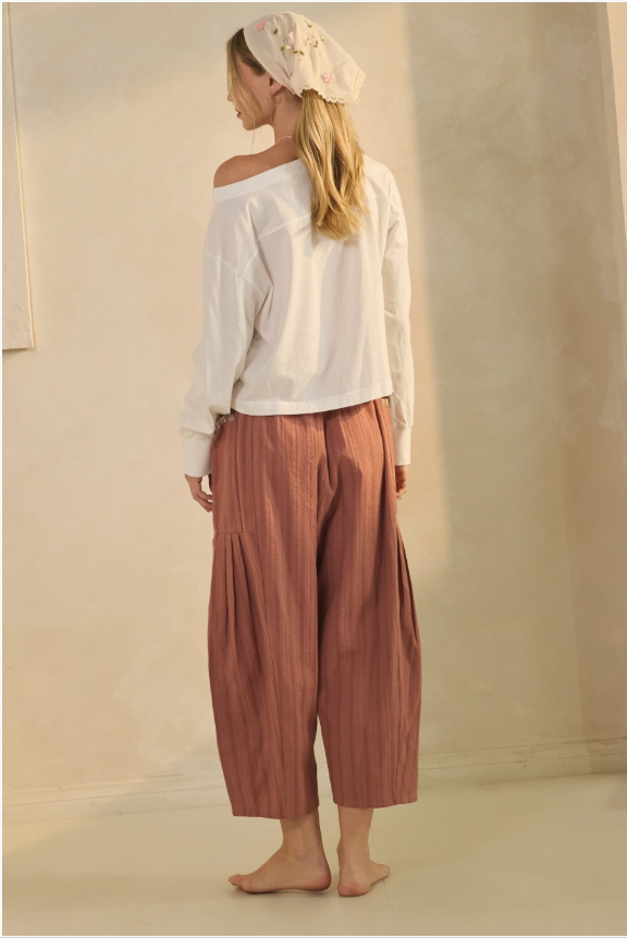 Oddi Textured Cropped Pants